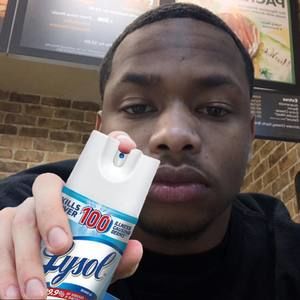 Meet your Posher, Derrick